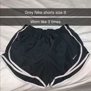 Grey Womens Nike Dri-Fit Shorts size Small